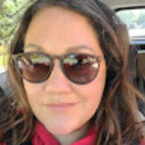 Meet your Posher, Amaris